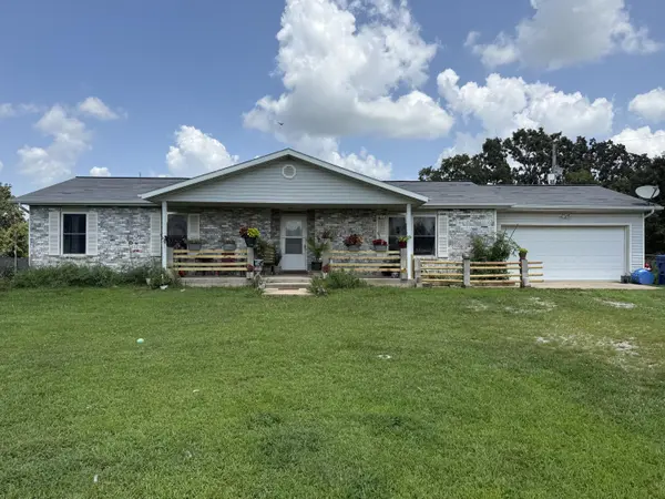 15185 Deercreek RD, Phillipsburg, MO 65722