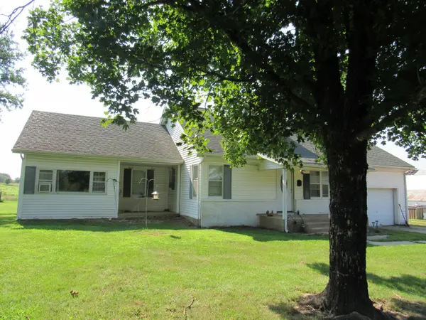 419 State Road H, Elkland, MO 65644