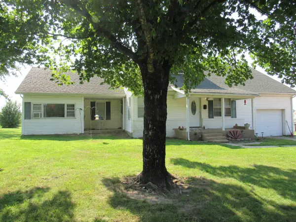 419 State Road H, Elkland, MO 65644