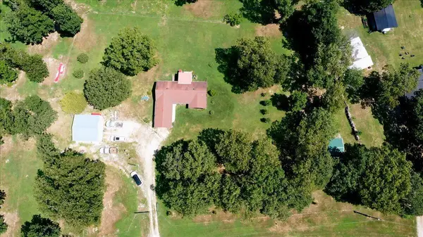 19694 County Road 258, Wheatland, MO 65779