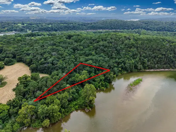 29668 Farm Road 1268, Golden, MO 65658