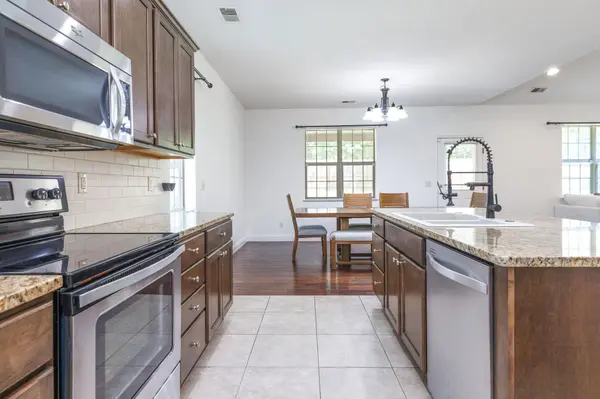 240 Spencer DR, Branson, MO 65616