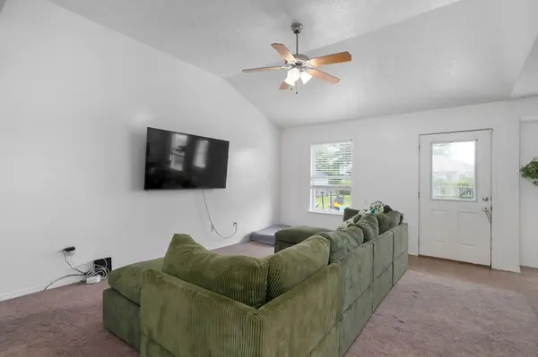 751 W Logan ST, Rogersville, MO 65742
