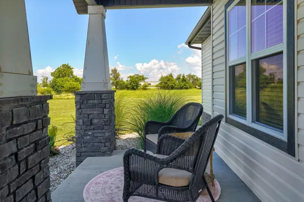 1032 Division ST, Sparta, MO 65753