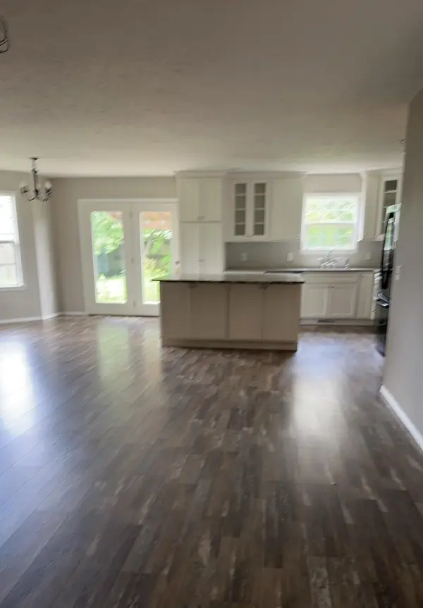 204 N Maplecrest DR, Nixa, MO 65714