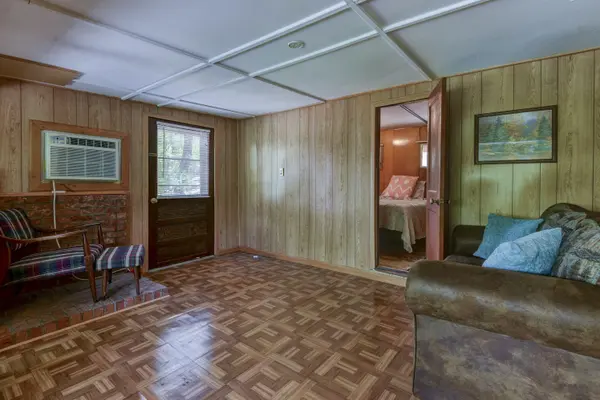 19481 Big Creek RD, Shell Knob, MO 65747