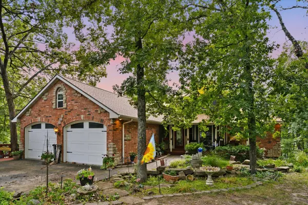 21341 Dogwood LN, Wheatland, MO 65779