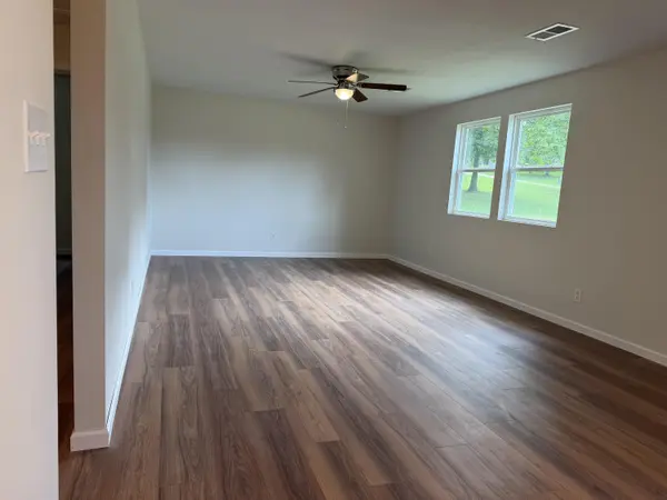 7282 Private Road 1830, West Plains, MO 65775