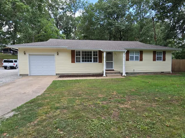 101 Red Oak LOOP, Carl Junction, MO 64834