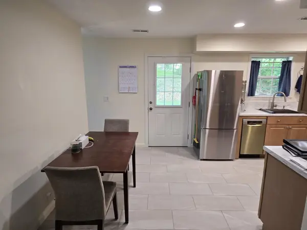 101 Red Oak LOOP, Carl Junction, MO 64834