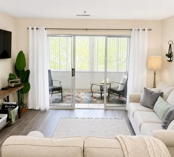 32 Golfshores DR #Apt 12, Branson, MO 65616