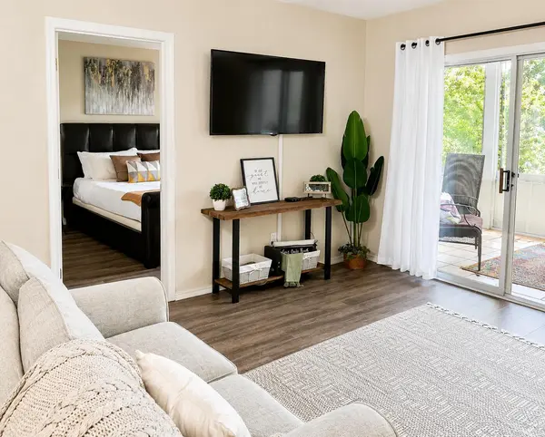 32 Golfshores DR #Apt 12, Branson, MO 65616