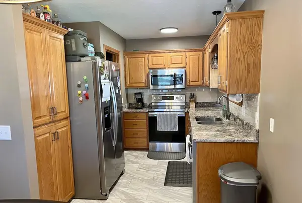 201 Prairie LN, Monett, MO 65708