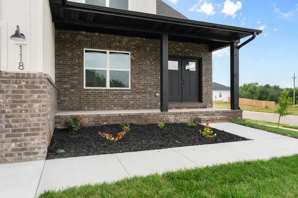 118 E Clayton LN, Republic, MO 65738
