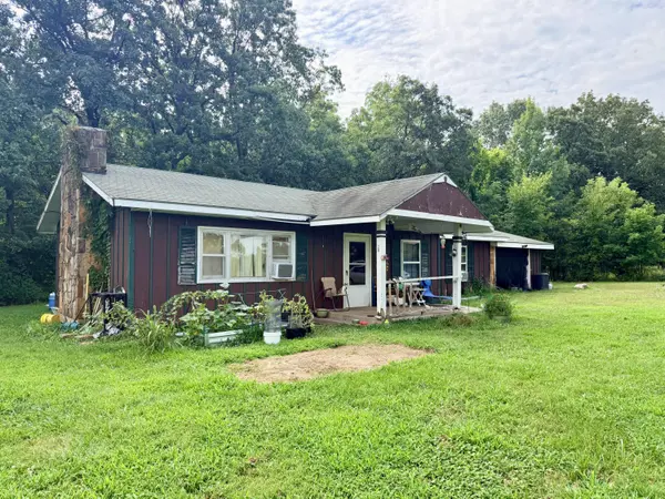 178 State Highway 39, Greenfield, MO 65661