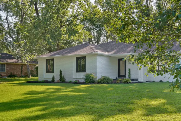 5754 S Fair Oak RD, Springfield, MO 65810