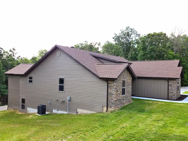 235 Kings Way DR, Marshfield, MO 65706