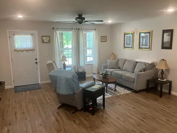 110 E Cherry ST, Granby, MO 64844