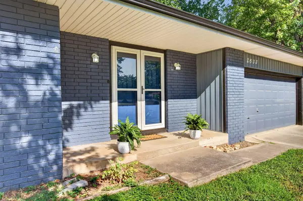 2633 S Weaver AVE, Springfield, MO 65807