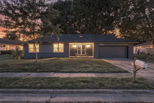 2633 S Weaver AVE, Springfield, MO 65807