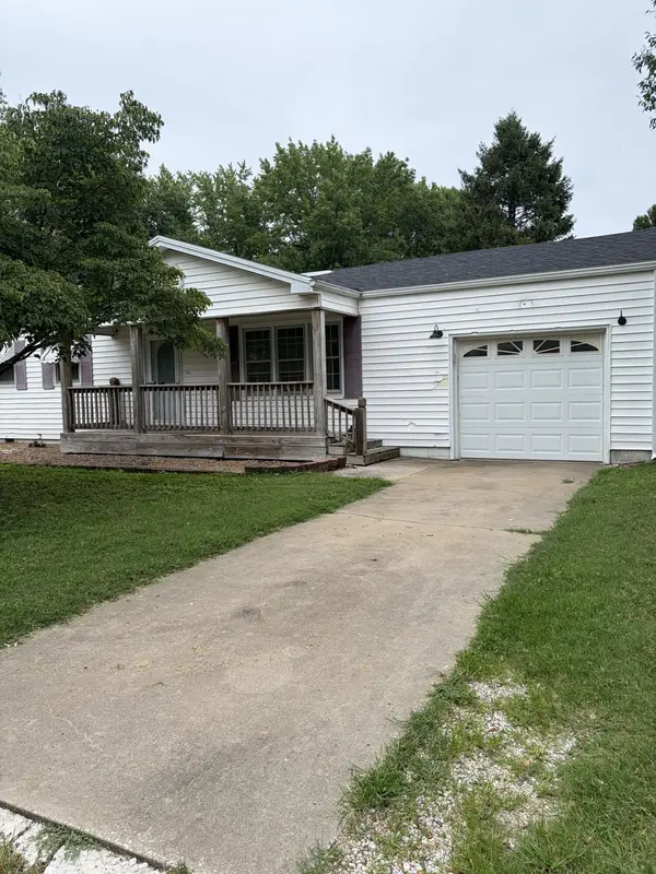 4003 W Hialeah ST, Springfield, MO 65803