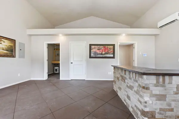 4321 S 51st RD, Bolivar, MO 65613