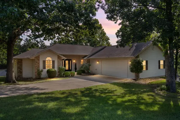 567 Austin PL, Branson West, MO 65737