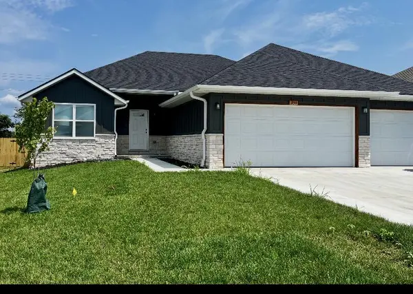 930 S Pindall LN, Nixa, MO 65714