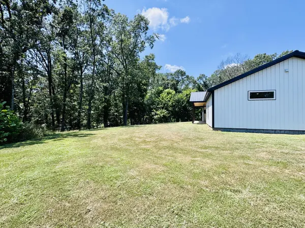 13425 Highway V, Diamond, MO 64840