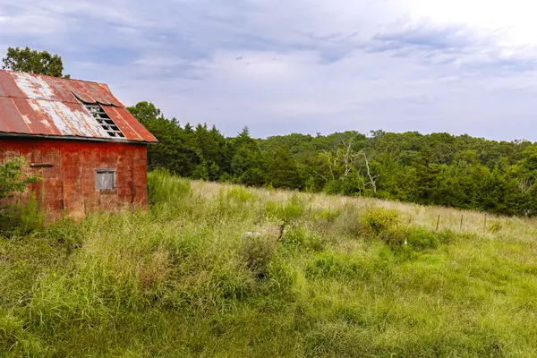 7121 County Road 1460, West Plains, MO 65775