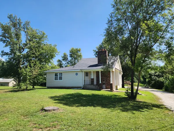 1622 &1624 W Fairview Ave AVE, Carthage, MO 64836