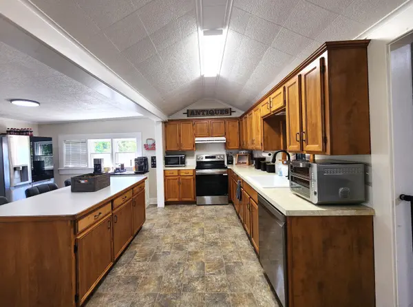 1622 &1624 W Fairview Ave AVE, Carthage, MO 64836