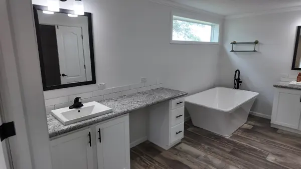 6650 SE 224th RD, Osceola, MO 64776