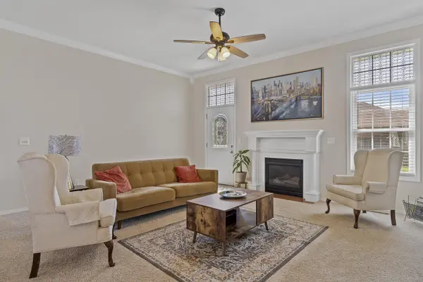 953 Megan LN, Willard, MO 65781