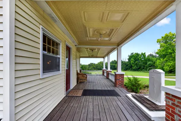 18133 S 1525 RD, Nevada, MO 64772
