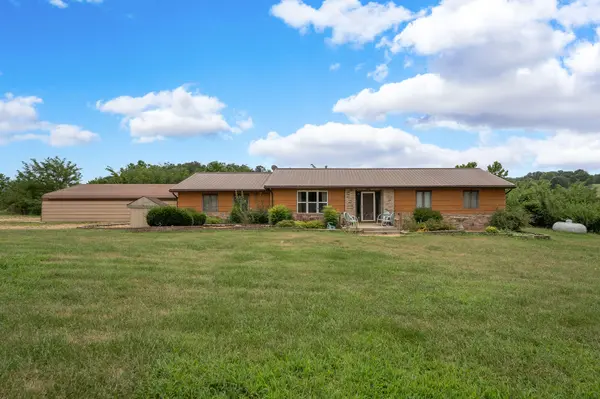 4944 Harlin ST, Norwood, MO 65717