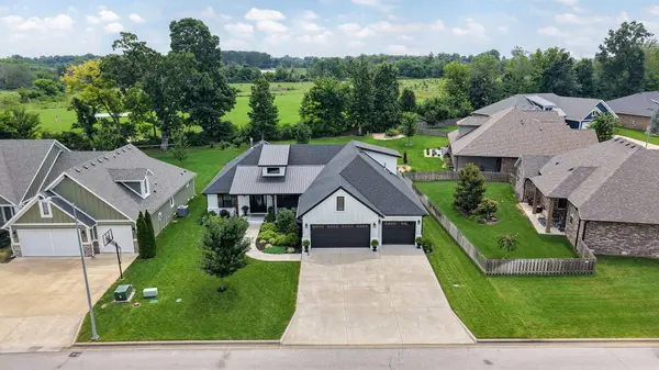 739 N Fox Hill CIR, Nixa, MO 65714
