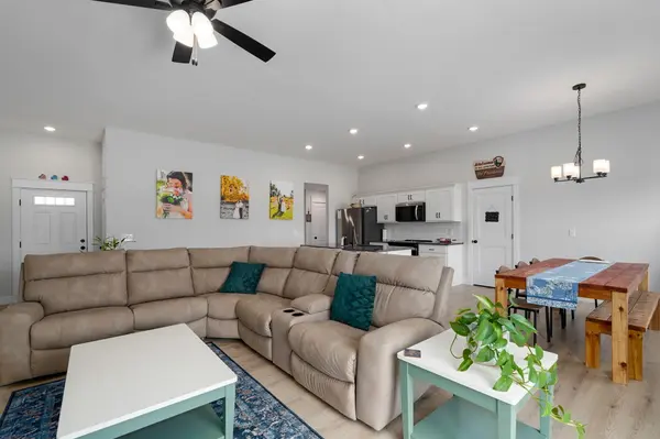 1312 N Maxine AVE, Nixa, MO 65714