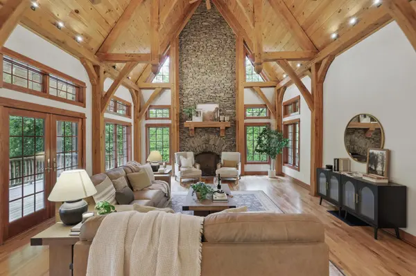 4955 Deer Run LOOP, Carthage, MO 64836