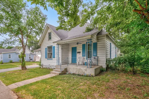 521 W Harrison ST, Springfield, MO 65806