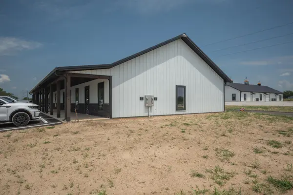 13225 Jay DR #Ste 2, Neosho, MO 64850