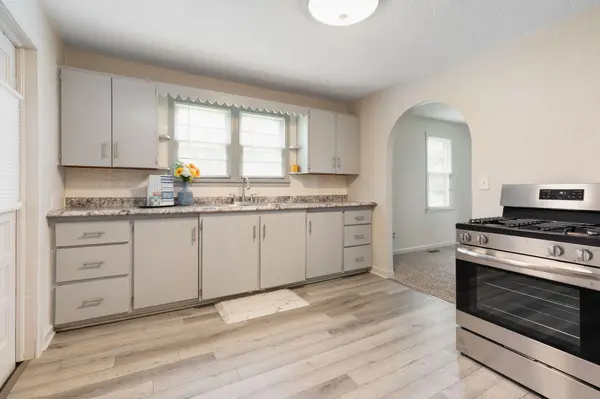 1401 W Florida ST, Springfield, MO 65803