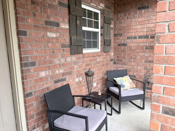 3843 W Cloverleaf TER, Battlefield, MO 65619