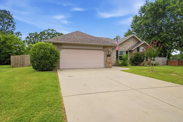 5211 S Fieldstone RD, Battlefield, MO 65619