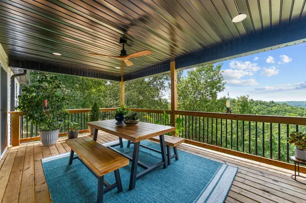 1486 Mule Barn DR, Cape Fair, MO 65624