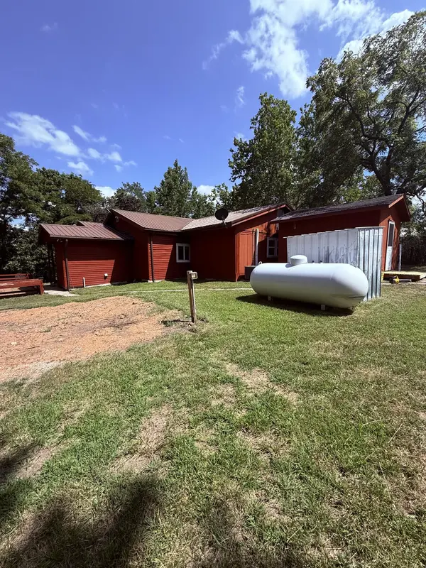 5787 Highway 63, Houston, MO 65483