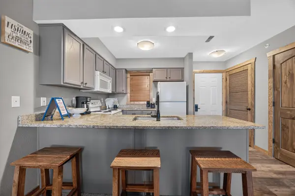 70 Dogwood Park TRL #1503, Branson, MO 65616