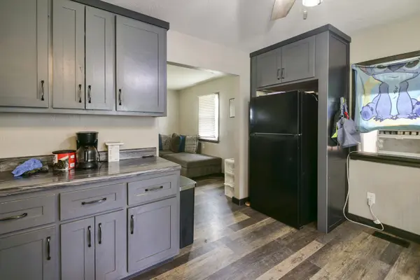 604 N Meteor AVE, Springfield, MO 65802
