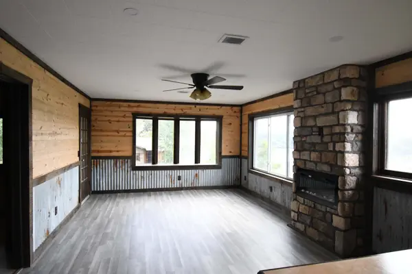 184 Amherst RD, Branson, MO 65616