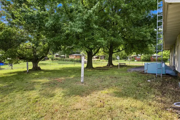 1314 7th ST, Monett, MO 65708